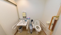 介護施設のバリアフリートイレ