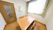 介護施設の快適なミーティングルーム