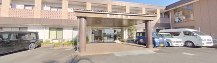 介護施設の外観と周辺環境