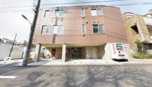 街角に位置する介護施設