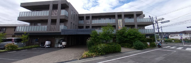 清潔感溢れる介護施設外観