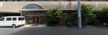 介護施設の外観と周辺環境