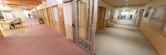 開放感のある施設廊下
