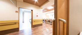 手すり付きトイレと共用スペース