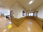 清潔感ある施設の廊下