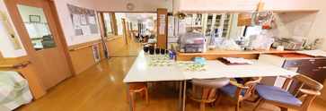 介護施設の共用スペースの風景