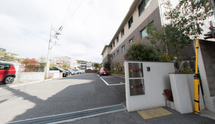 介護施設外観、職場
