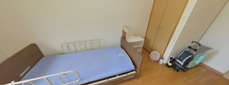 ケアホームの広々とした個室