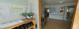 広々とした内観と備品完備