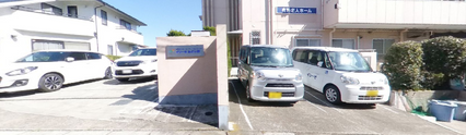 職員駐車場を有する介護施設