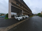 介護施設の外部と駐車場