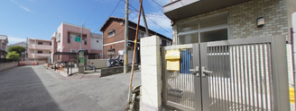 介護施設外観と周辺風景