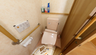 介護施設の洗面所とトイレ設備