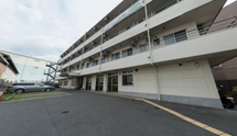 介護施設の外観と周辺環境