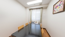 介護施設の居室内景