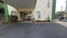 介護施設の外観と周辺環境