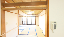 広々とした居室の一角