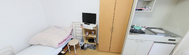 介護施設の個室内部