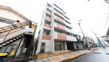 清潔で現代的な介護施設外観