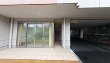 介護施設の外観と周辺環境