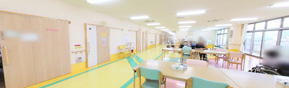 介護施設の職員と利用者の憩いの場
