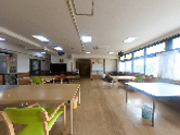 広々とした食堂の様子
