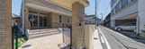 介護施設の外観と周辺環境