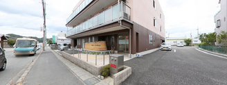 介護施設の外観と立地条件
