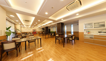 介護施設内の清潔な共用エリア