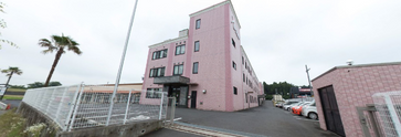 介護施設の外部と入り口