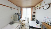 介護施設の居室の内観