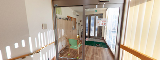 居心地の良さを感じる施設のエントランス