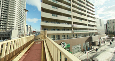 都市景観と高層ビルの通り