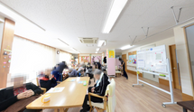 スタッフと利用者のふれあい