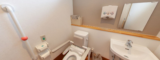 ケアホームのトイレの内装