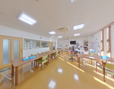 明るく清潔な職場