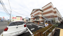 介護施設の外観と周辺環境