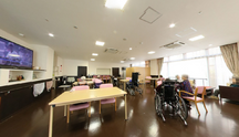 清潔感のある介護施設内部