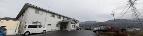 介護施設の外観と周辺環境