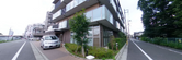 新しい介護施設の屋外風景