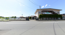 介護施設の外観と周辺環境