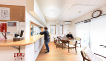 職員と入居者の交流の場