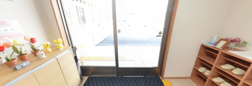 快適な介護施設の受付