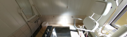 介護施設の清潔な浴室