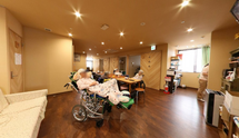 介護施設の居住区と受付エリア