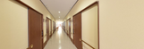 広々とした廊下のパノラマ