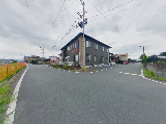 広々とした空間のある施設周辺