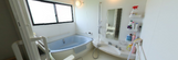 介護施設内の清潔な浴室