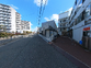 静かな街並みの建物