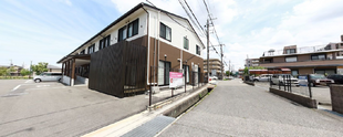 介護施設外観と職場環境